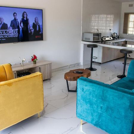 Lowin Suites-One-Bed Apartments Lusaka Luaran gambar